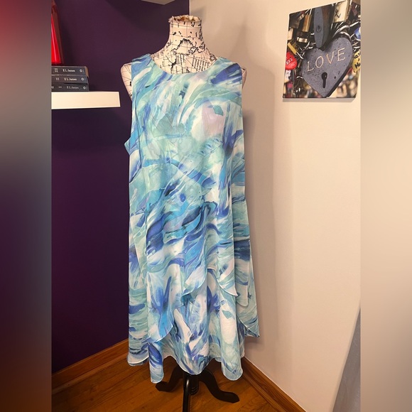 Norm Thompson Sleeveless Flowy Dress - Picture 1 of 8